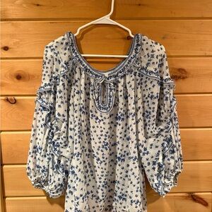 Max Studio Blue and White Floral Flowy Silky Blouse with Ruffles
